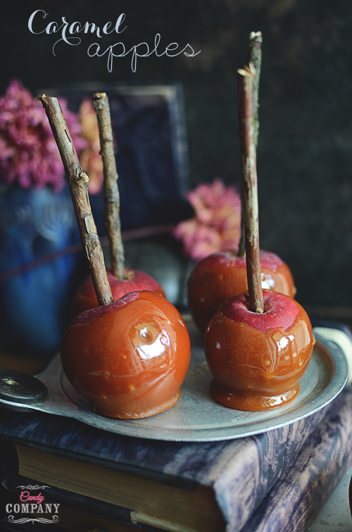 Easy caramel apples, no corn syrup. Great for Autumn parties