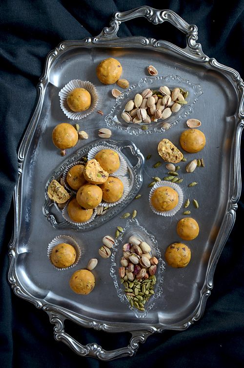 Besan laddoo or laddu traditional Indian sweets made from gram flour (ground chickpeas), butter and sugar. Very easy recipe and step by step pictures