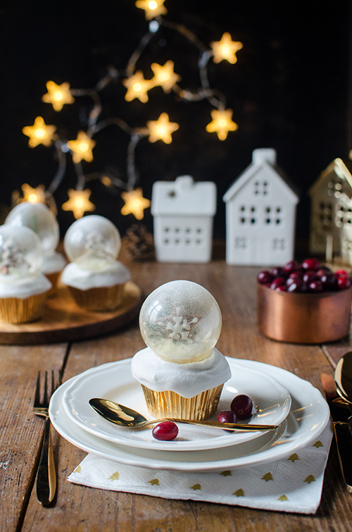 Christmas snow globe cupcakes with gelatin bubles decoration. Food photography by Candy Company