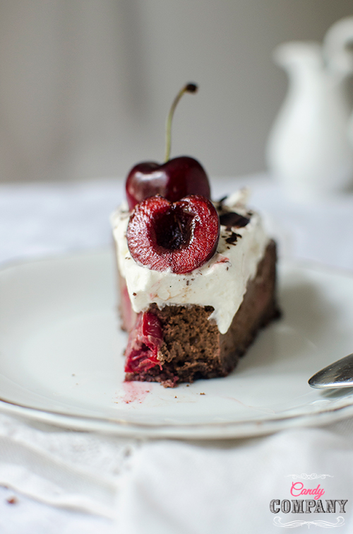 cherry chocolate cheesecake tart recipe. Food photography by Candy Company